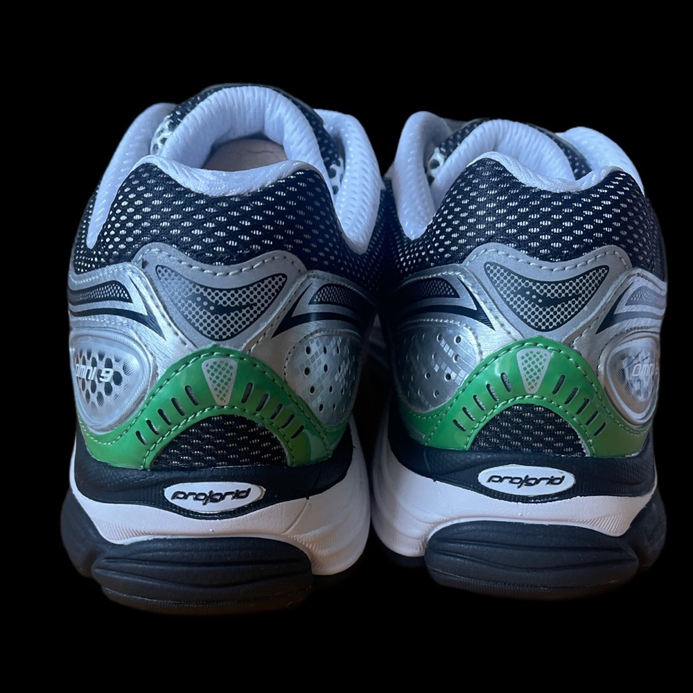 Saucony PROGRID OMNI 9 Silver/Green Men’s size 11 Lifestyle runners *NEW* - Picture 5 of 10